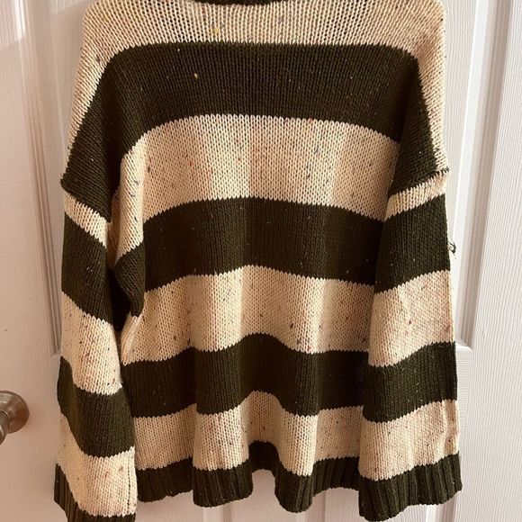 Kem & thread thick sweater - Picture 2 of 3